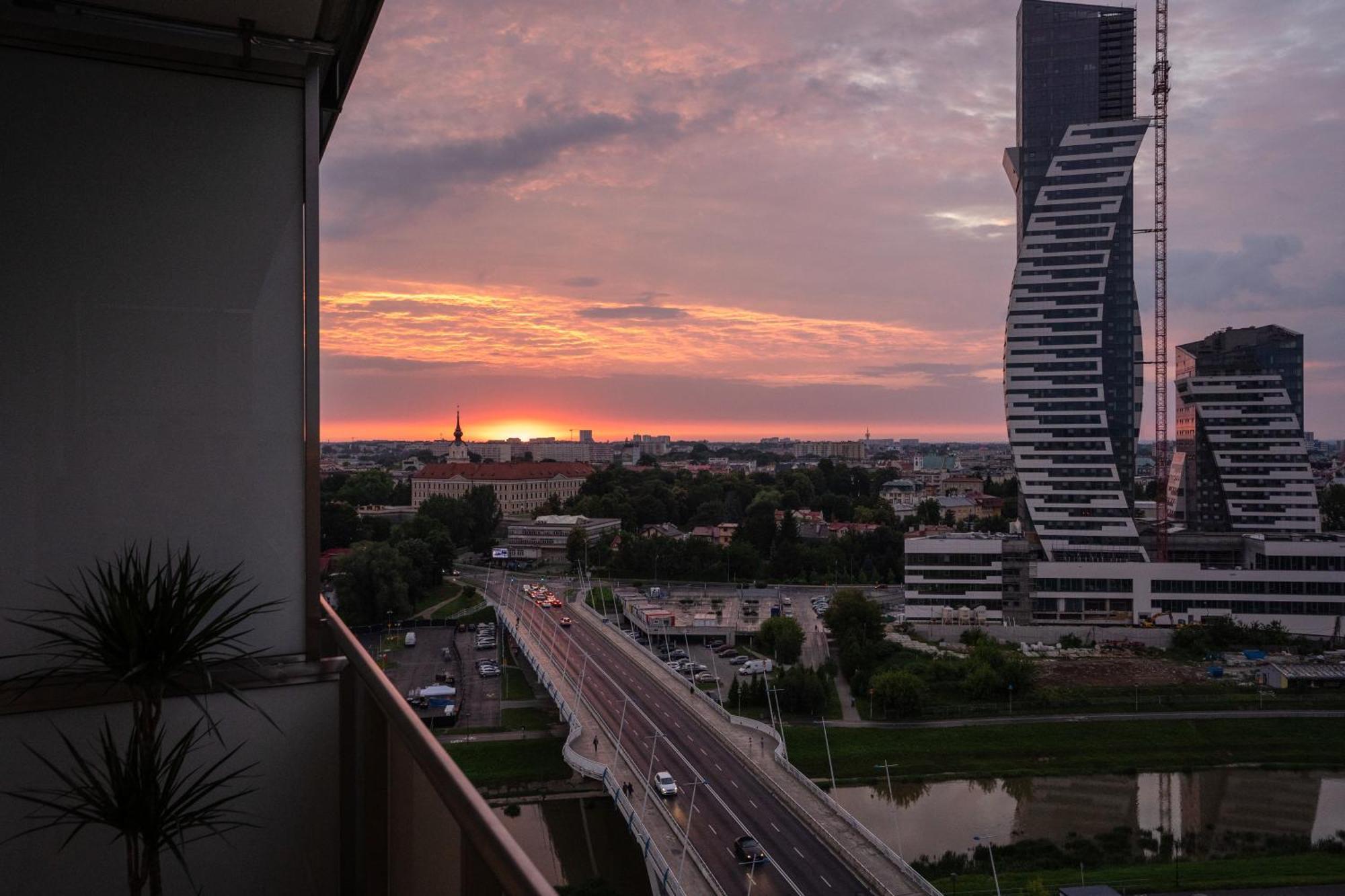 Riverside City View & Free Parking Жешув Экстерьер фото